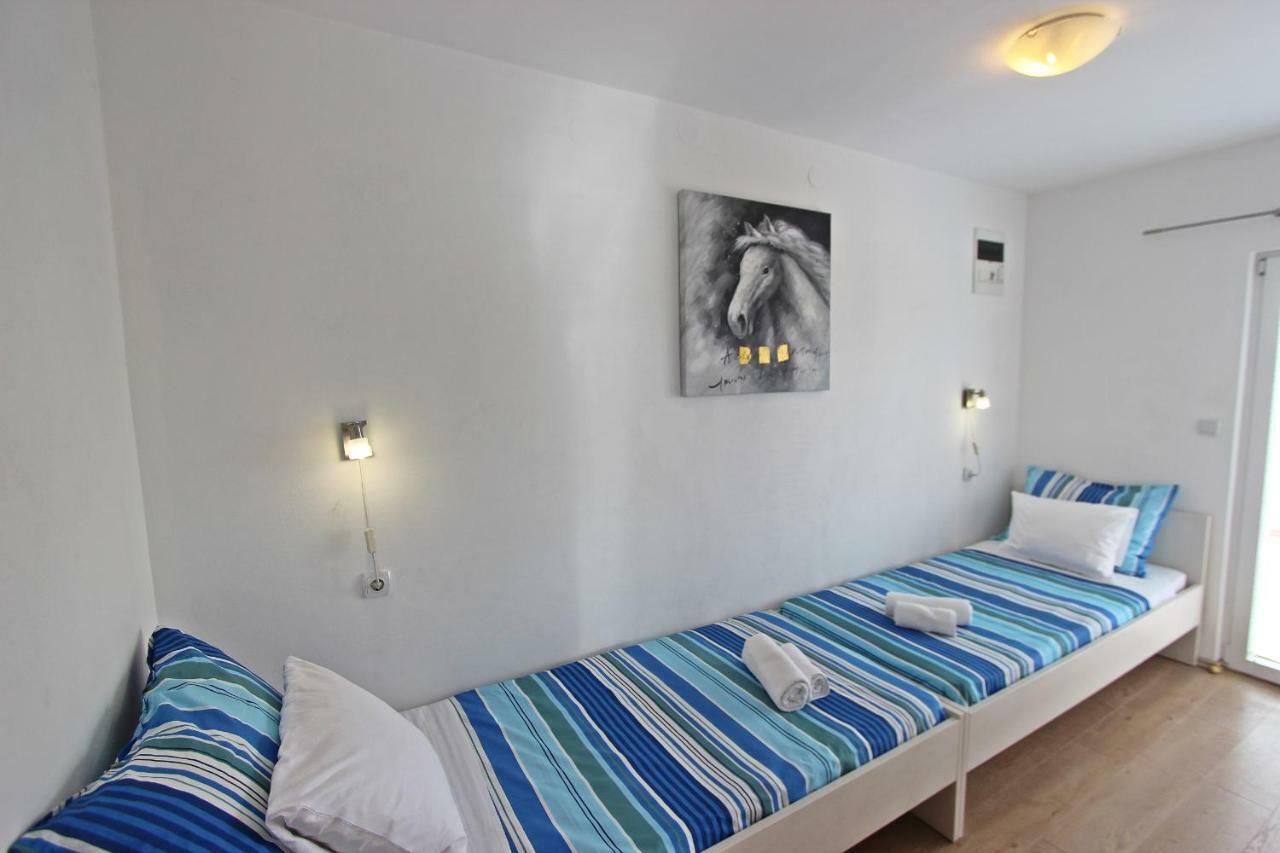 Apartments Josip Murter Extérieur photo